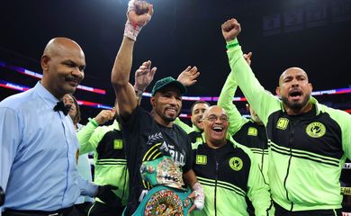 Newark, 07.07.2024 - O boxeador Robson Conceição é campeão mundial no boxe profissional nos EUA após luta com o americano O'Shaquie Foster. Foto: WBC/Divulgação