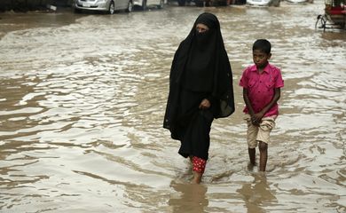 Raios decorrentes de tempestades tropicais matam 39 pessoas em três dias em Bangladesh