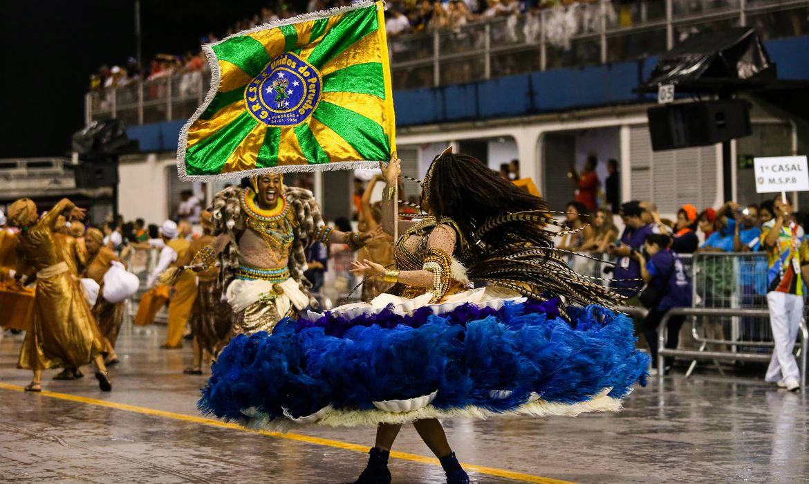 Escola de Samba Unidos do Peruche abre segundo dia de desfiles das escolas de samba do Grupo Especial de São Paulo, no Sambódromo do Anhembi (Divulgação/Paulo Pinto/LigaSP/Fotos Públicas)