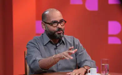 São Paulo SP 26/11/2025 Antropologo e escritor, MIchel Alcoforado ,convidado do programa DR com Demori na Empresa Brasil de Comunicação (EBC).

Foto: Paulo Pinto/Agência Brasil