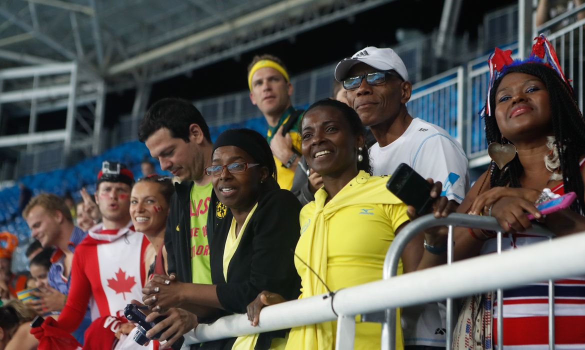 Rio de Janeiro -  O Jamaicano Usain Bolt vence prova dos 200m rasos do atletismo e leva medalha de ouro nos Jogos Rio 2016, no Estádio Olímpico (Fernando Frazão/Agência Brasil)