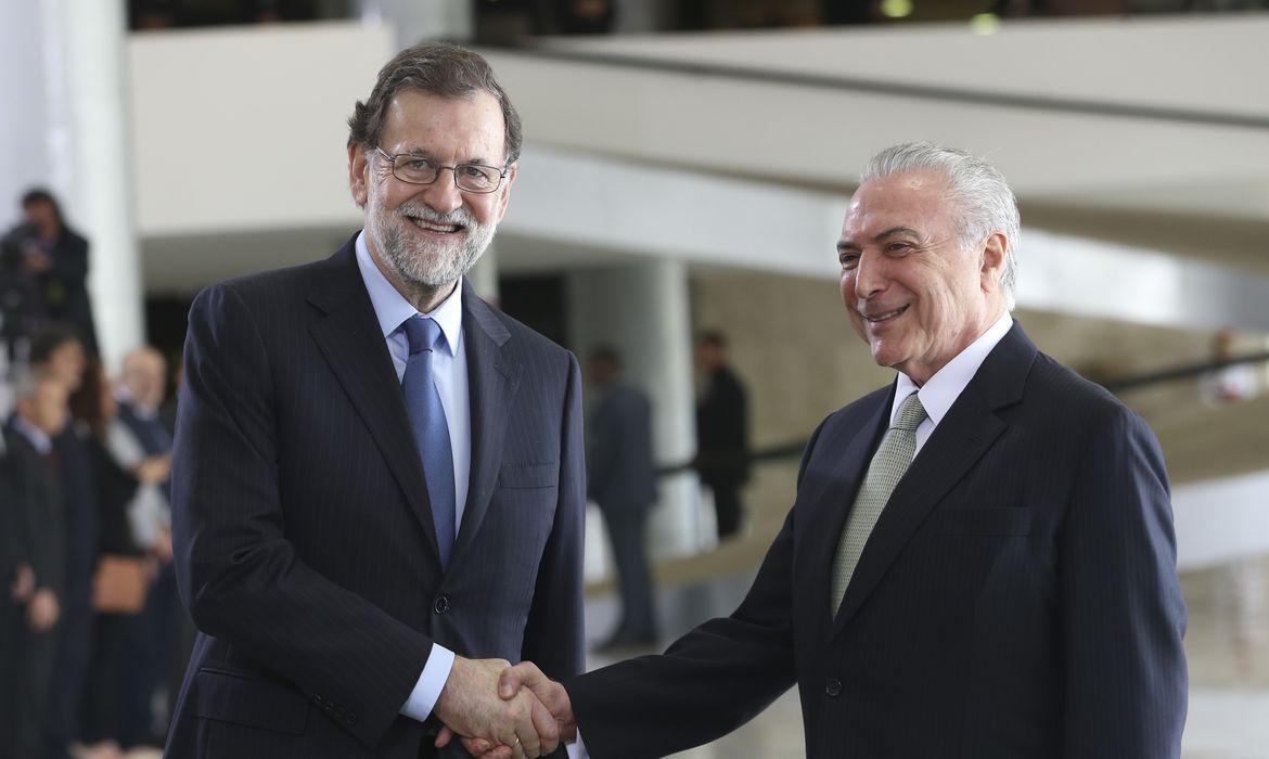 Brasília - O presidente Michel Temer recebe o presidente do Governo da Espanha, Mariano Rajoy, em cerimônia de boas-vindas, no Palácio do Planalto.(Antonio Cruz/Agência Brasil)