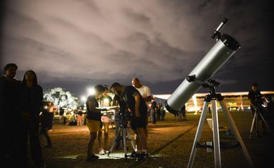 O Clube de Astronomia de Brasília (CAsB), em parceria com o Ministério da Ciência, Tecnologia e Inovações (MCTI) e o Planetário de Brasília, realiza a 58ª edição do 