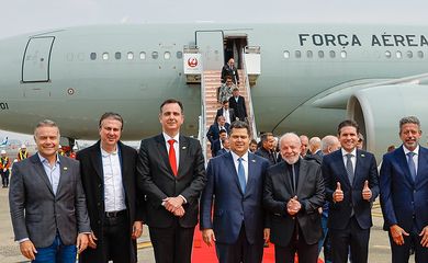 Presidente da República, Luiz Inácio Lula da Silva, durante chegada a Tóquio. Aeroporto Haneda, Tóquio - Japão.