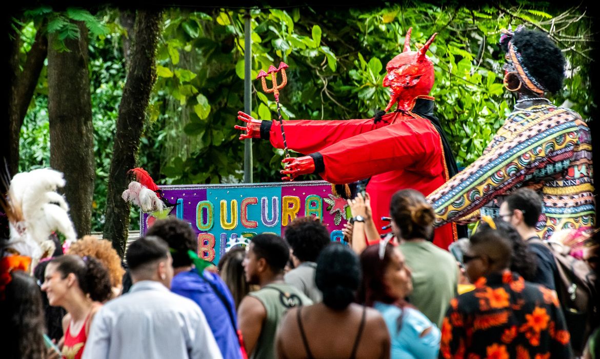 Carnaval 2024 - Bloco Loucura Suburbana desfila no dia 08/02.  Foto: PH Noronha/ Divulgação