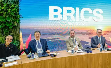 06.07.2025 - Sessão plenária “Paz e Segurança e Reforma da Governança Global”, no Museu de Arte Moderna (MAM). Na foto (da esquerda para a direita): Ministra do Meio Ambiente e Mudança do Clima, Marina Silva; Ministro da Fazenda, Fernando Haddad; Ministro de Minas e Energia, Alexandre Silveira; Ministro da Agricultura e Pecuária, Carlos Fávaro e a Ministra da Ciência, Tecnologia e Inovação, Luciana Santos. Rio de Janeiro - RJ.  Foto: Ricardo Stuckert / PR