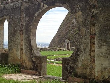 Ruínas do Forte de São Luis(Forte do Pico)