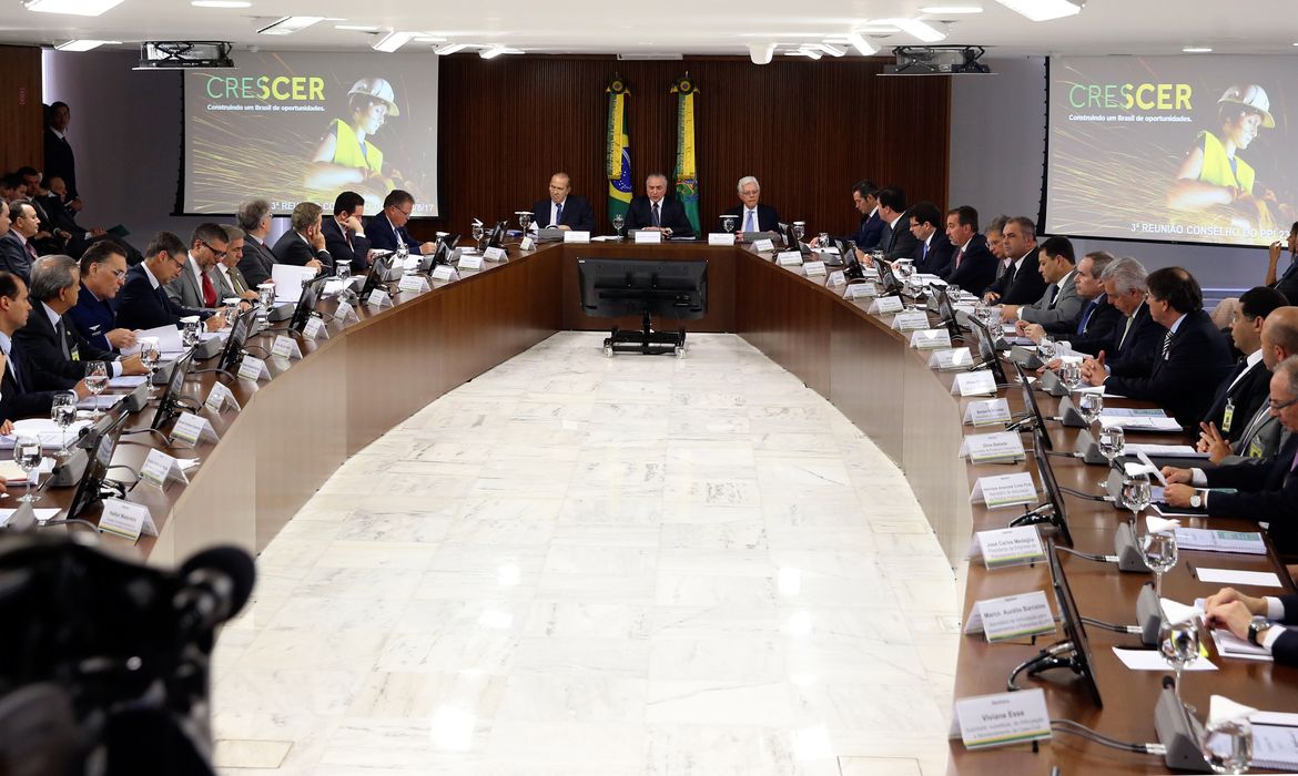 Brasília - Presidente Michel Temer coordena reunião do Conselho do Programa de Parcerias de Investimento (PPI), no Palácio do Planalto (Valter Campanato/Agência Brasil)