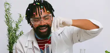 Peça O Pequeno Cientista Preto