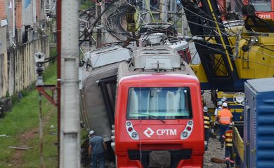 São Paulo - Descarrilamento de trem na Estação Itaim Paulista, zona leste (Rovena Rosa/Agência Brasil)