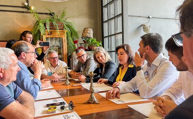Coletiva de Imprensa no Comitê Suprapartidário, acompanhada pelo candidato a governador Eduardo Leite e o vice Gabriel Souza.