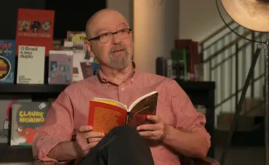 Brasília (DF) 22/10/2024 - Antropólogo Luiz Eduardo Soares é entrevistado no programa Trilha de Letras
Foto: Divulgação/TV Brasil