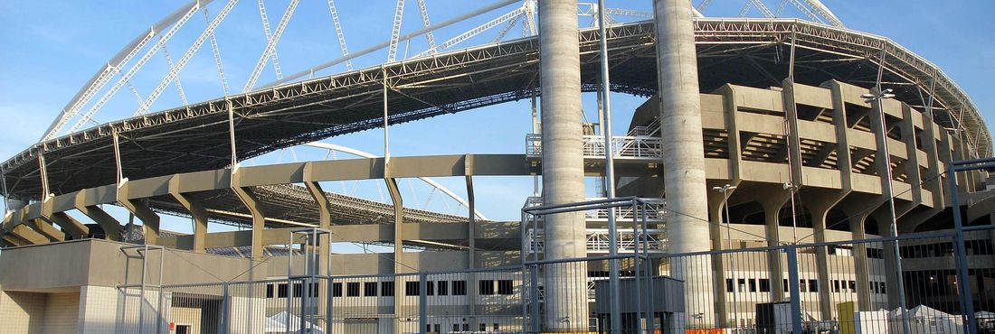 Vista externa do Estádio Municipal João Havelange, conhecido como Engenhão