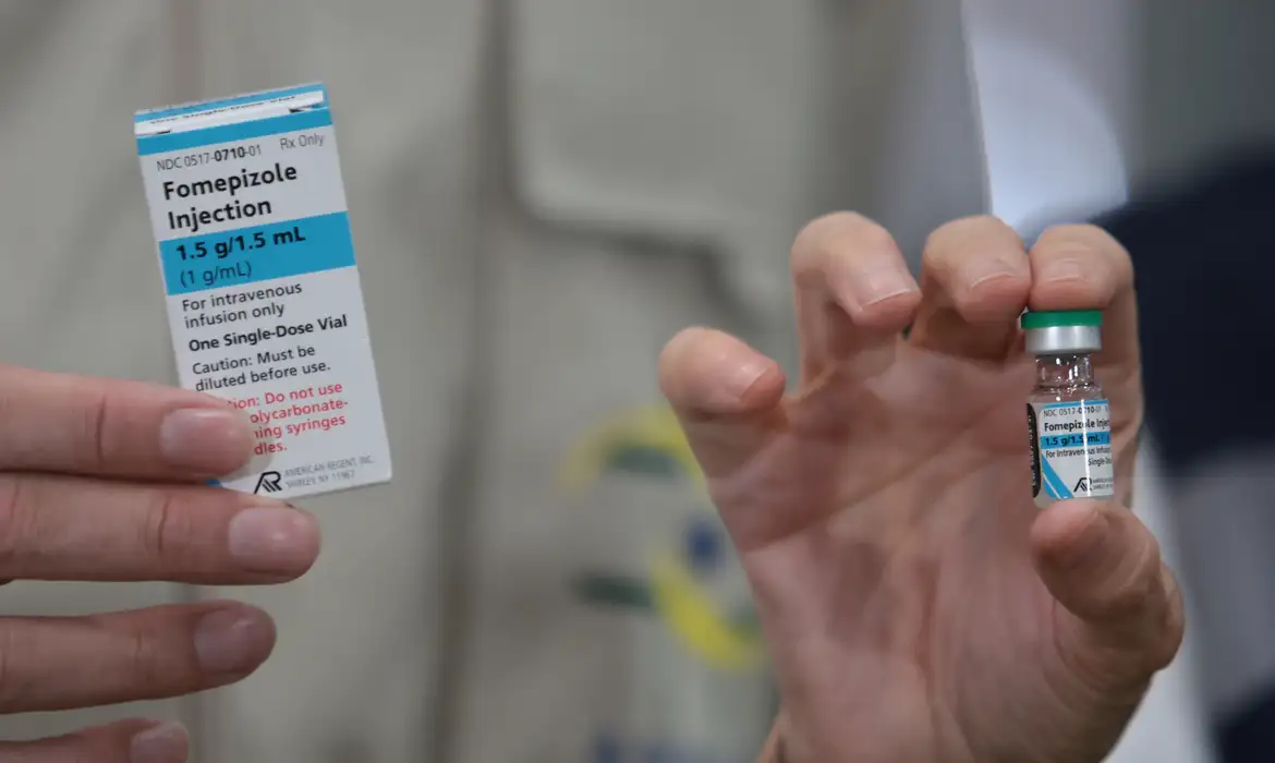 São Paulo (SP), 09/10/2025 - Ministério da Saúde recebe lote com 2,5 mil unidades do antídoto fomepizol.
Foto: Pulo Pinto/Agência Brasil