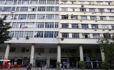 Rio de Janeiro (RJ) 09/09/2024 – Eleições 2024: segurança pública no âmbito municipal. Edifícios com fachada ativa, de uso misto, residenciais com comércio no térreo voltado para a calçada. Foto: Fernando Frazão/Agência Brasil