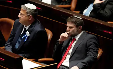 Itamar Ben Gvir e Bezalel Smotrich em Jerusalém
 15/11/2022   Maya Alleruzzo/Pool via REUTERS