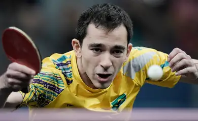 2024.07.31 - Jogos Olímpicos Paris 2024 - Tênis de Mesa Masculino. O atleta Hugo Calderano, do Brasil, joga oitavas do tênis de mesa. Foto: Alexandre Loureiro/COB.