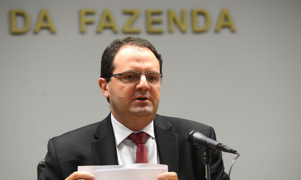 Brasília - O ministro da Fazenda, Nelson Barbosa, fala sobre proposta de readequação da meta fiscal para 2016  (Wilson Dias/Agência Brasil)