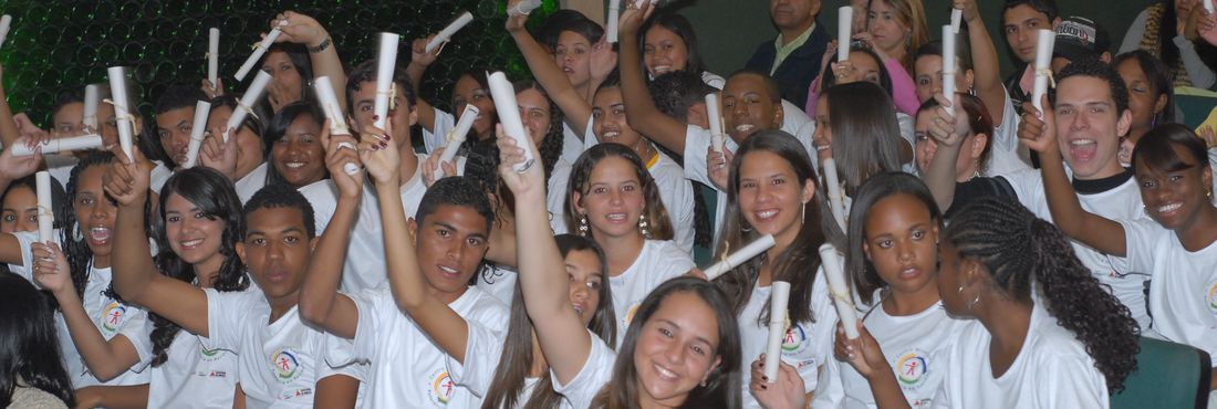 Alunos da escola Agostinho Brandão, em Cocal dos Alves, interior do Piauí