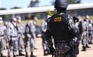 Cerimônia de  entrega de itens de segurança para 23 estados e o Distrito Federal. Os bens, que fazem parte do acervo da Força Nacional de Segurança Pública.