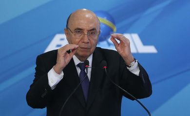 Brasília - O ministro da Fazenda, Henrique Meirelles, fala sobre as medidas de estruturação de projetos de infraestrutura pelos estados e municípios com apoio do governo federal, no Palácio do Planalto (José Cruz/Agência Brasil)