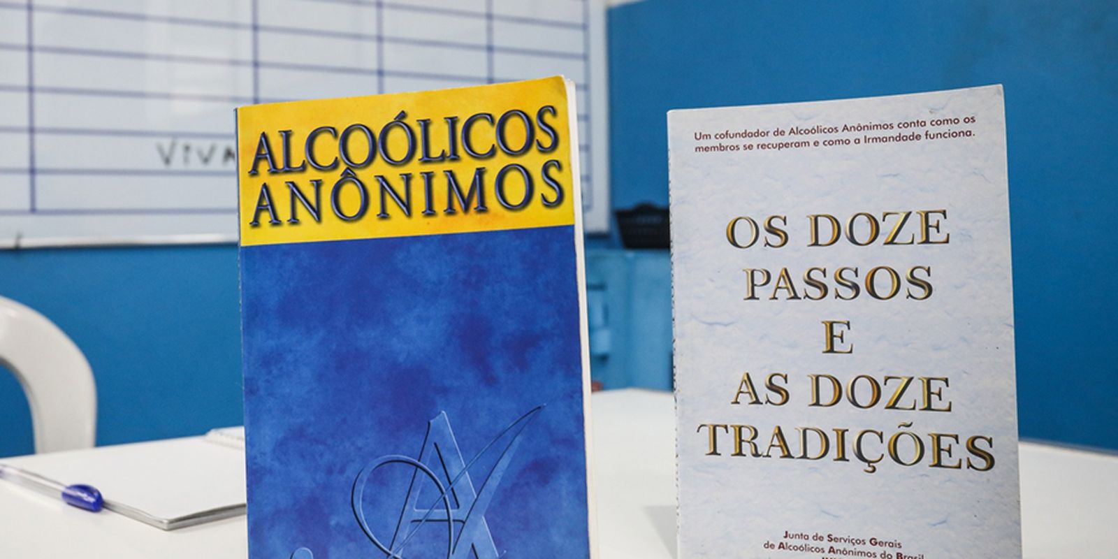 Alcoólicos Anônimos, que faz 90 anos, ganha mais participação feminina Alcoólicos Anônimos, que faz 90 anos, ganha mais participação feminina