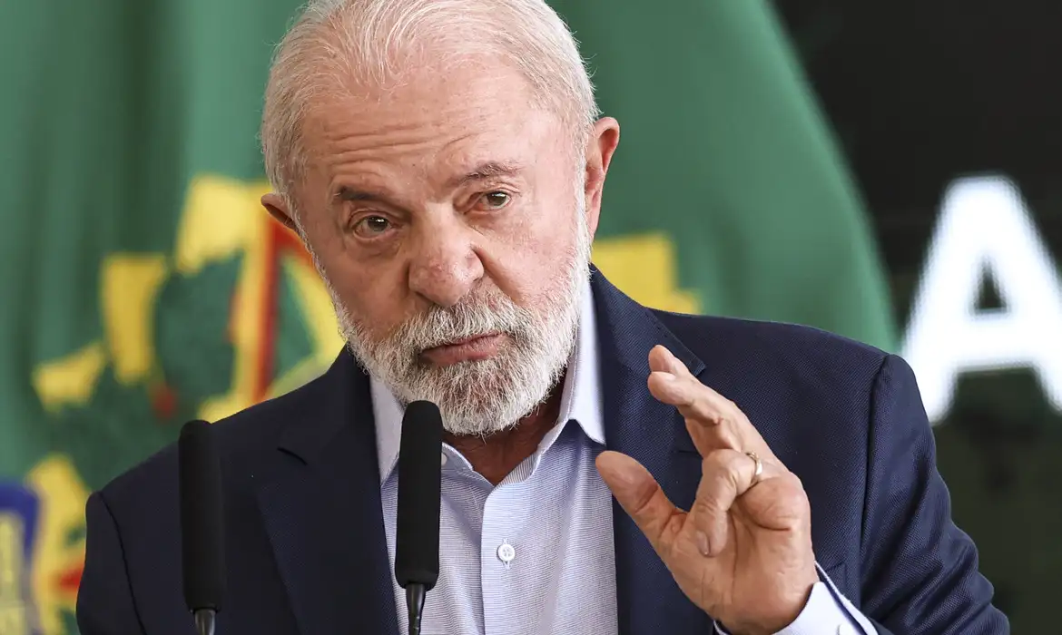 Lula pede aos bancos nova forma de financiar o desenvolvimento | Agência  Brasil