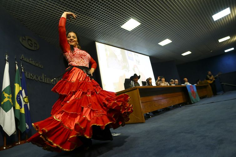 Marcelo Camargo/Agência Brasil A ministra das Mulheres, Família e Direitos Humanos, Damares Alves, participa de evento em comemoração ao Dia Nacional do Cigano.