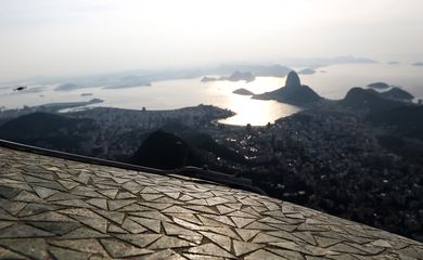  Cristo Redentor completa 90 anos.