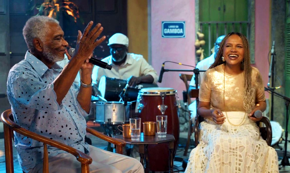 TV Brasil/Divulgação Rio de Janeiro (RJ), 09/01/2025 - Nelson Rufino e Teresa Cristina no programa Samba na Gamboa, da TV Brasil. Frame: TV Brasil/Divulgação