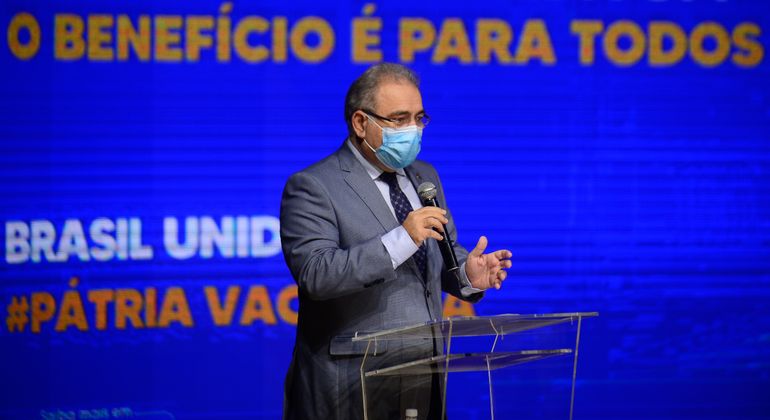 O ministro da Saúde, Marcelo Queiroga,participa da cerimônia de lançamento da Campanha de Conscientização sobre Medidas Preventivas e Vacinação contra a Covid-19, e o lançamento da Secretaria Extraordinária de Enfrentamento à Covid-19.