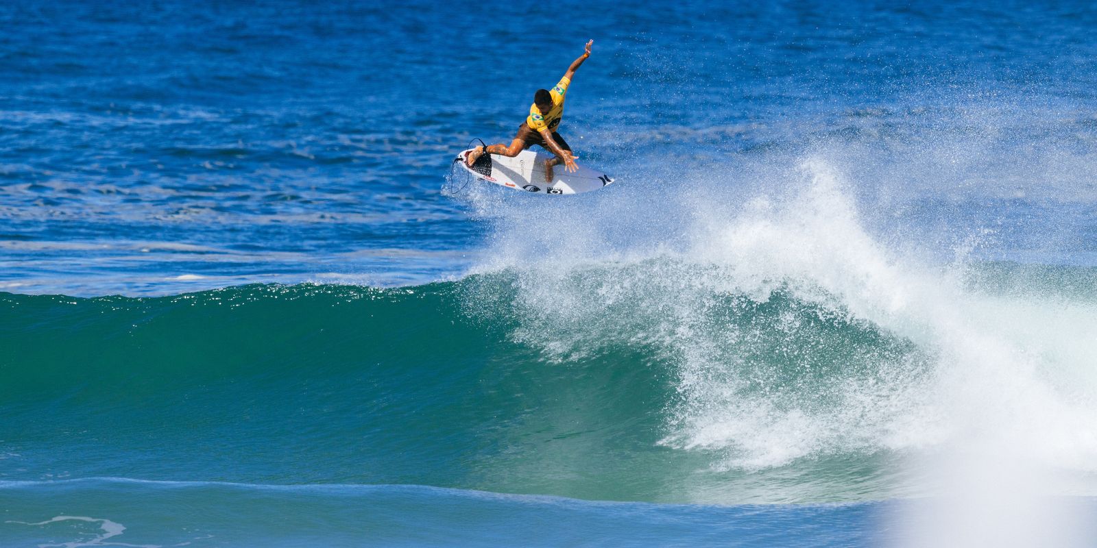 Surf: Toledo, Ítalo, Chianca et Dora se qualifient pour les huitièmes de finale à Saquarema