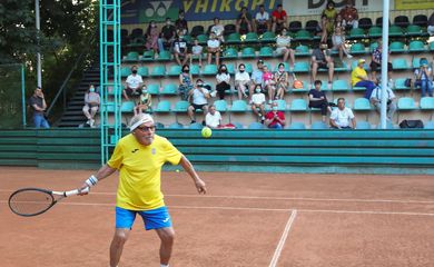 Tenista mais velho do mundo, ucraniano Leonid Stanislavskyi