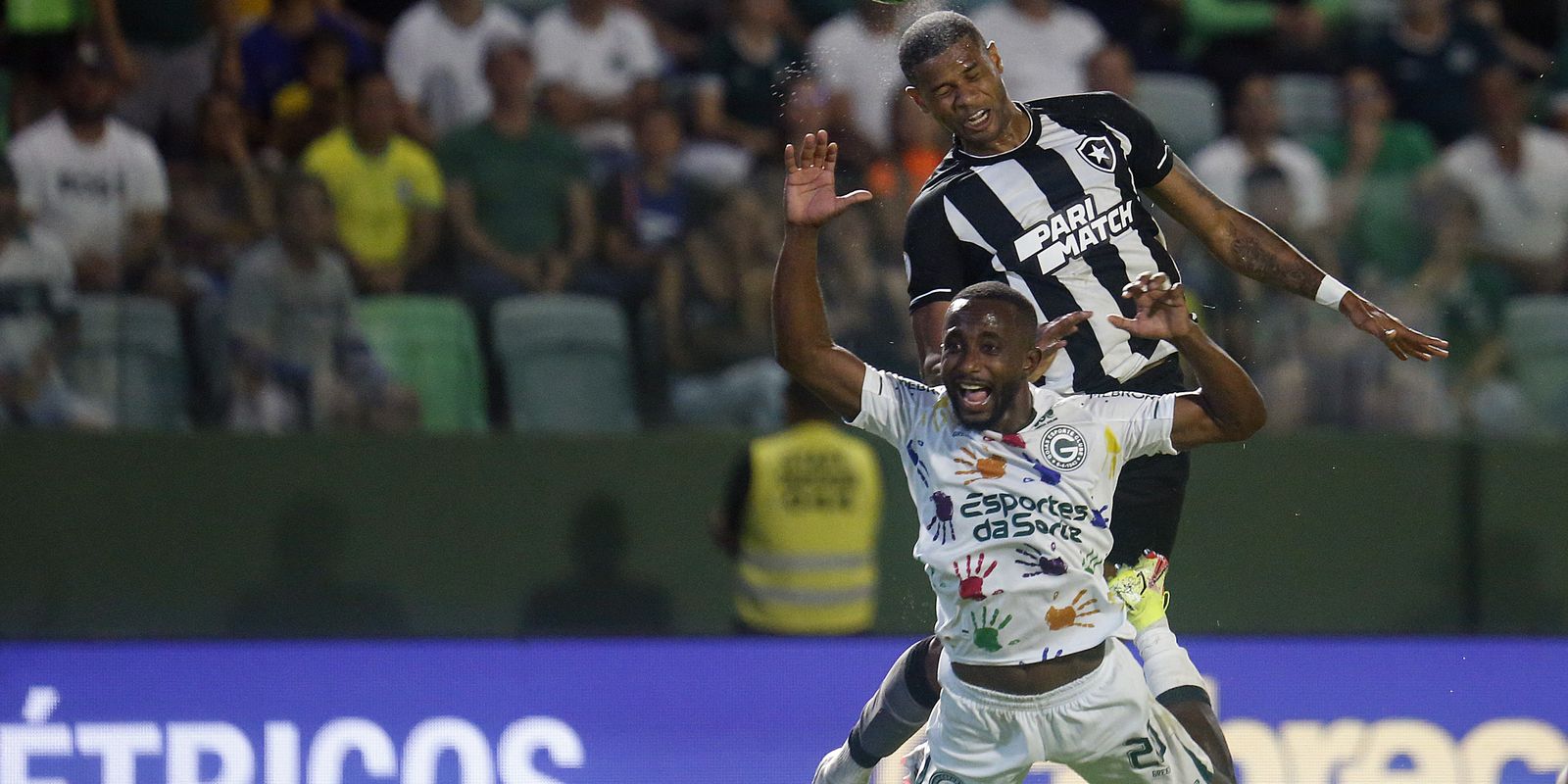 Corinthians busca empate contra o Goiás e vê Z-4 próximo