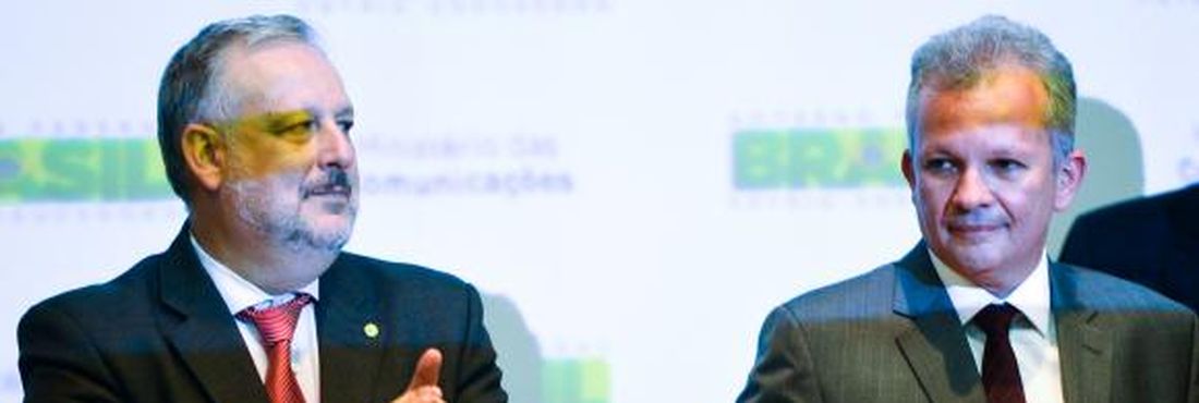 André Figueiredo é empossado como ministro das Comunicações