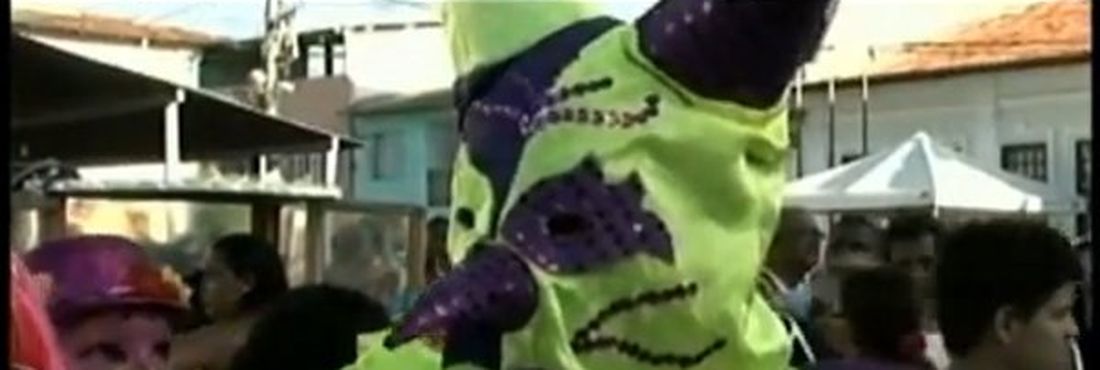 Carnaval de máscaras em Maragojipe (BA)