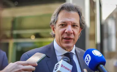 Washington (EUA), 22/10/2024 - Ministro da Fazendo Fernando Haddad fala com jornalistas. Foto: Diogo Zacarias/MF