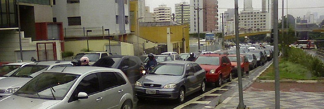 A Companhia de Engenharia de Tráfego (CET) é responsável pela segurança e fluidez do trânsito em São Paulo.