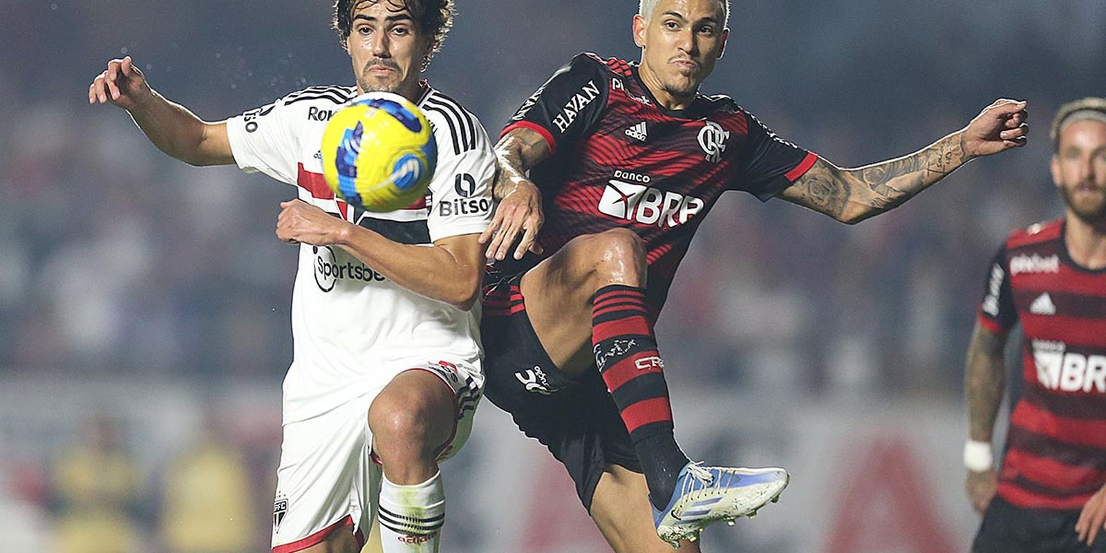 Flamengo on X: Fim do tempo normal: Flamengo 1 x 1 Corinthians Vamos para  os pênaltis! #CRF #VamosFlamengo  / X