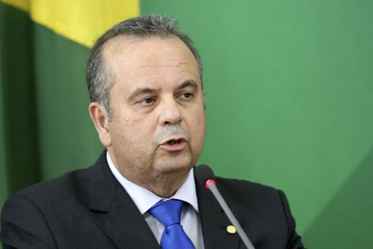 O secretário de Previdência do Ministério da Economia, Rogério Marinho, falam à imprensa após assinatura da MP Antifraude