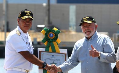 Rio de Janeiro (RJ), 23.03.2023 - Presidente da República, Luiz Inácio Lula da Silva, visita o Complexo Naval de Itaguaí, na região metropolitana do Rio de Janeiro. No local está sendo desenvolvido o Programa de Submarinos da Marinha do Brasil. Foto: Tânia Rêgo/Agência Brasil