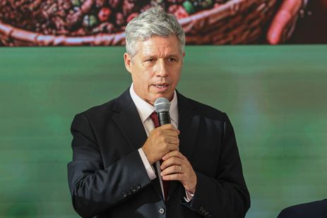 Brasília (DF) 15/04/2024 – O ministro do Desenvolvimento Agrario, Paulo Teixeira participa da cerimônia Apresentação do Programa Terra da Gente para a Reforma AgráriaFoto: Valter Campanato/Agência Brasil
