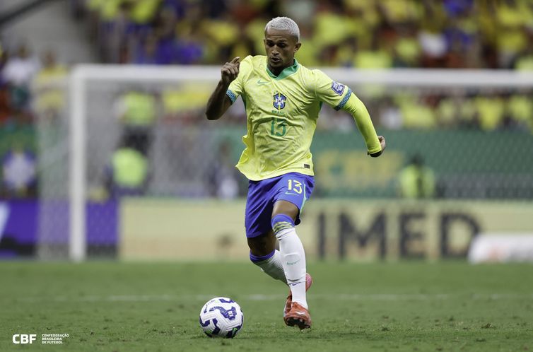 Wesley - lateral-direito - seleção brasileira  - Colômbia - Eliminatórias - 18/03/2025