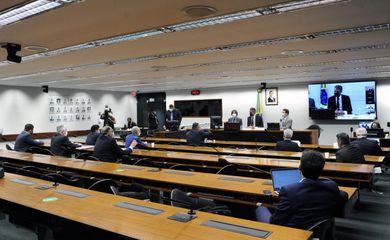 A comissão especial da Câmara dos Deputados que analisa a proposta de reforma administrativa (PEC 32/20), com a presença do ministro Paulo Guedes.