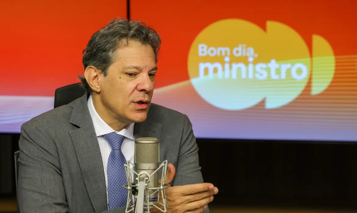 Tarifa Zero no Transporte: Haddad Revela Estudo do Governo e Acende o Debate!