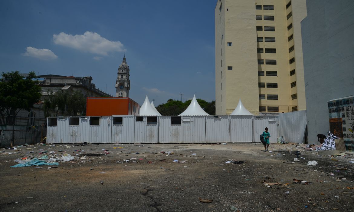 Atendimento Diário Emergencial (Atende 2) na Avenida Cleveland, que prestava serviços a dependentes químicos em situação de rua e fazia parte do Programa Redenção, está fechada (Rovena Rosa/Agência Brasil)