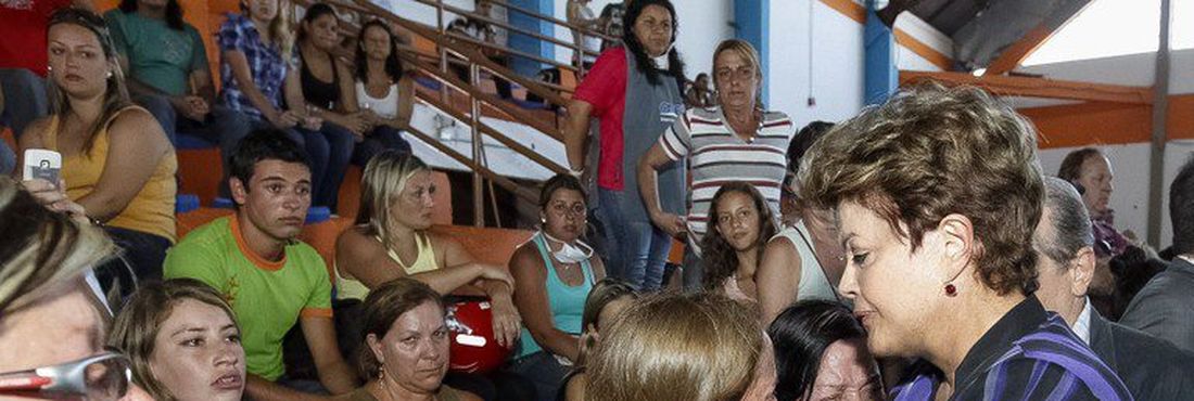 Presidenta Dilma se encontra com parentes de vítimas da tragédia em Santa Maria