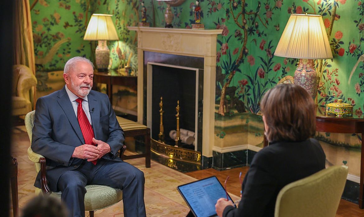 10.02.2023 - Presidente da República, Luiz Inácio Lula da Silva, durante Entrevista à CNN Internacional, em Washington (EUA).