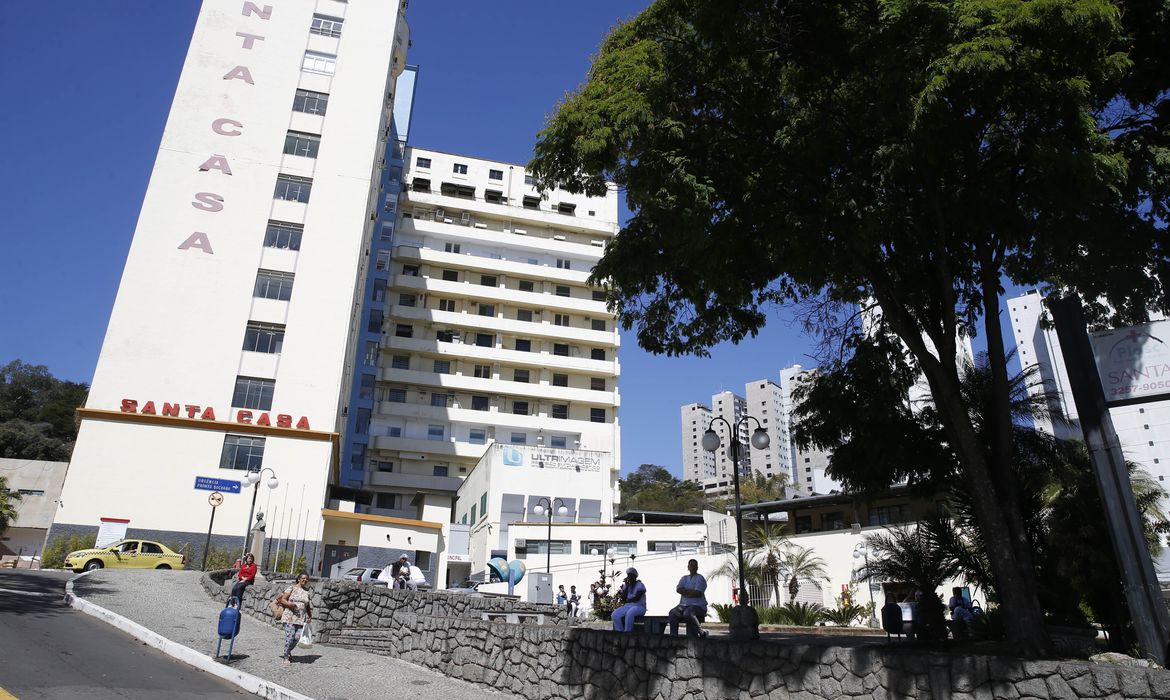 Fuiz de Fora - Santa Casa de Misericórdia, hospital onde o deputado Jair Bolsonaro foi atendido após ser esfaqueado Foto: Tomaz Silva/Agência Brasil