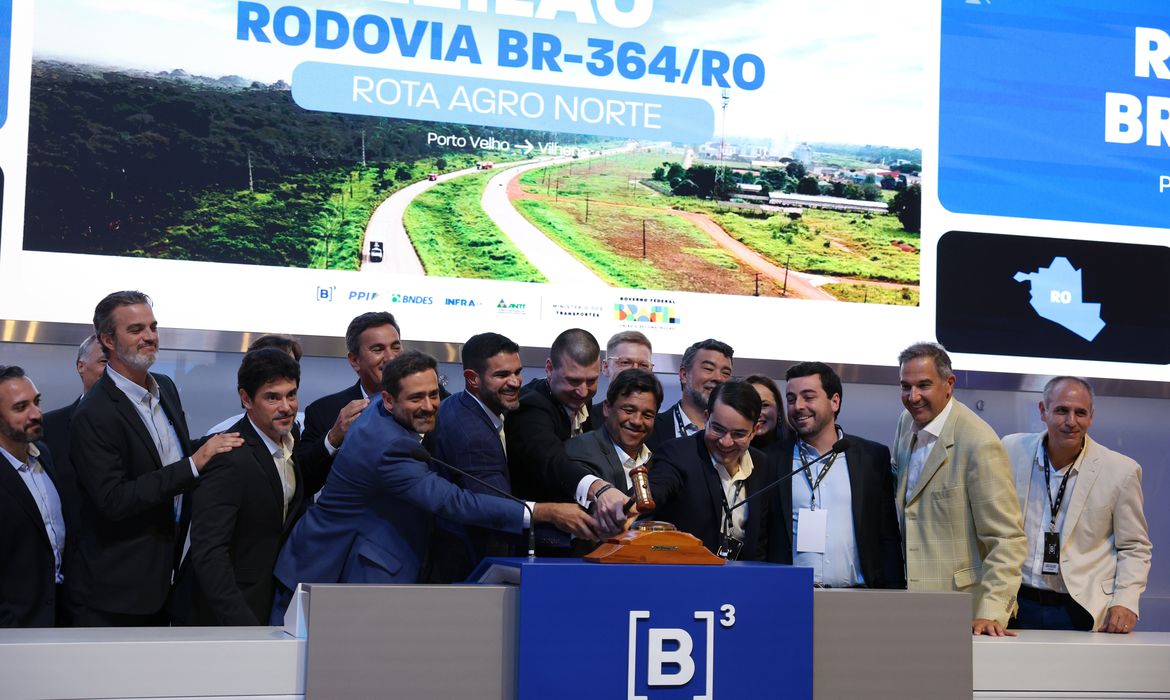 São Paulo (SP), 27/02/2025 - Consórcio formado pela empresa 4UM Investimentos e o banco Opportunity vence leilão da Rota Agro Norte - BR-364/RO na B3 Bolsa de Valores de São Paulo. Foto: Rovena Rosa/Agência Brasil